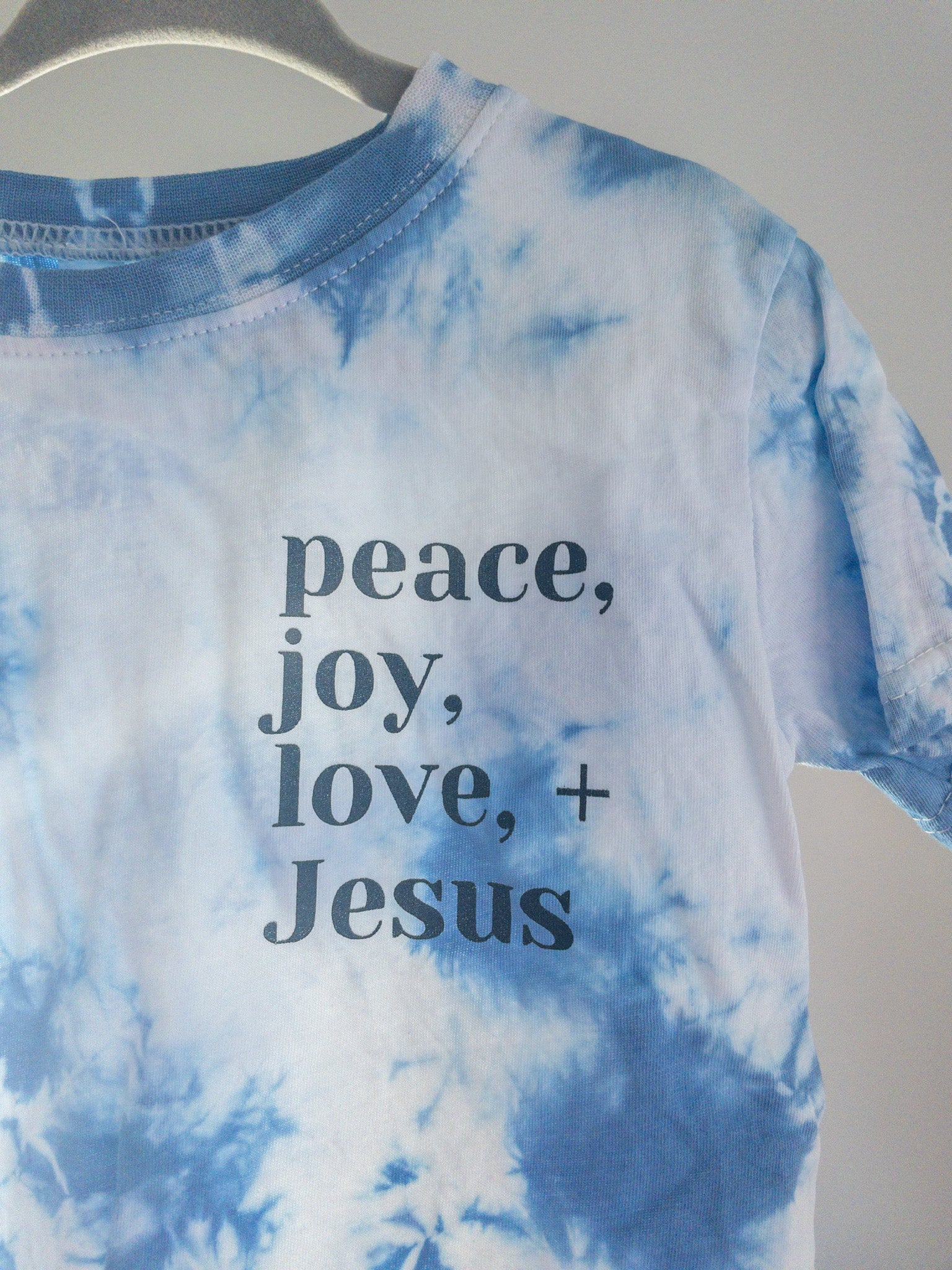 Peace, Joy, Love, + Jesus | Babe